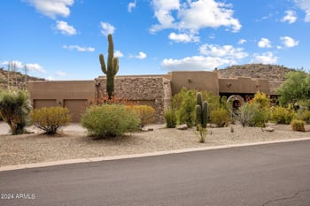 9457 E June St, Mesa, AZ 85207