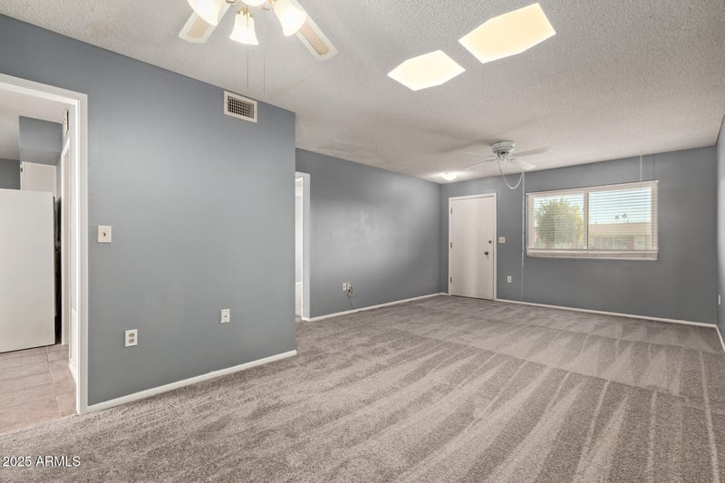 9459 111th Ave, Sun City, AZ 85351