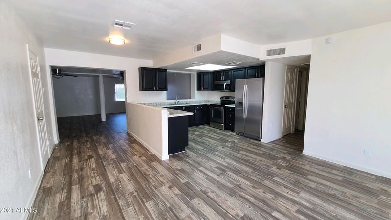 946 E Caldwell St, Phoenix, AZ 85042