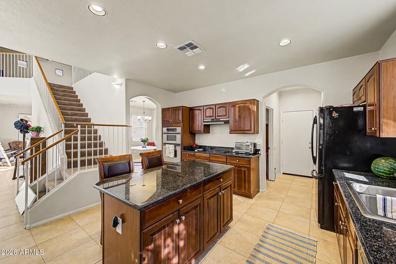 946 Gascon Rd, San Tan Valley, AZ 85143