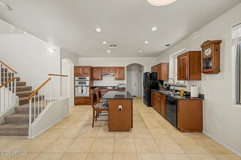 946 W Gascon Rd, San Tan Valley, AZ 85143