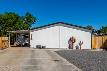 9460 Escondido Ave, Mesa, AZ 85208