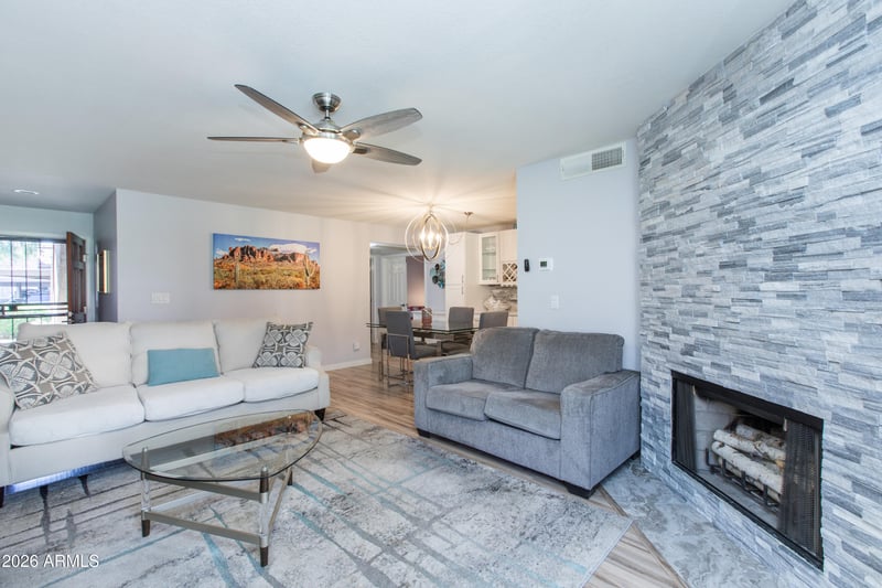 9460 Mission Ln #122, Scottsdale, AZ 85258