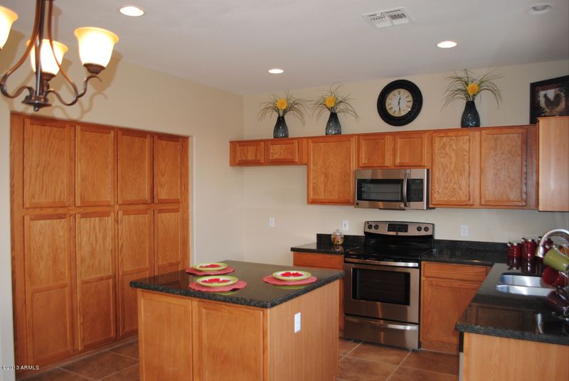 9462 W Ross Ave, Peoria, AZ 85382