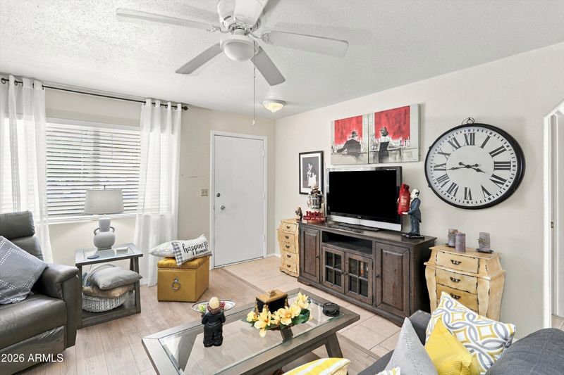 9465 N 111th Ave, Sun City, AZ 85351