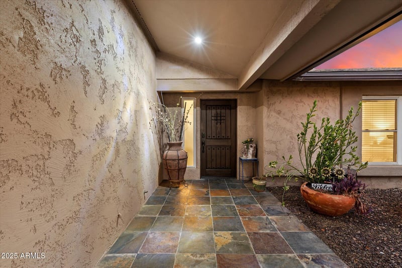 9466 Laurel Ln, Scottsdale, AZ 85260