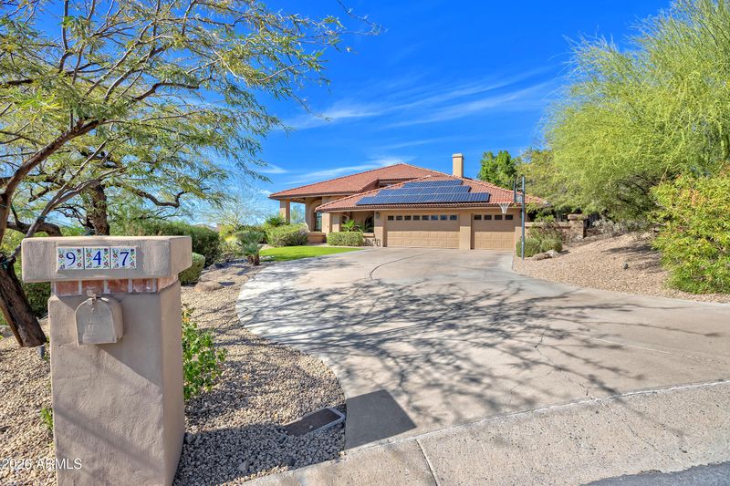947 E Beck Ln, Phoenix, AZ 85022