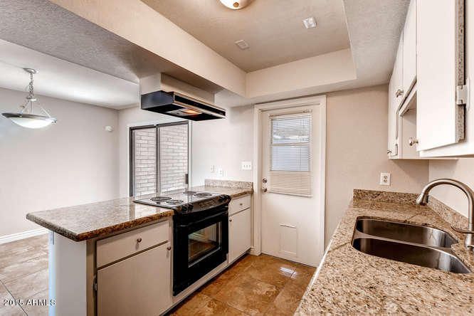 947 N Cherry Rd, Mesa, AZ 85201