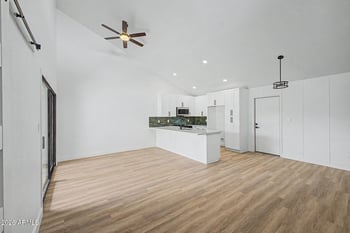 9471 E Laurel Ln, Scottsdale, AZ 85260