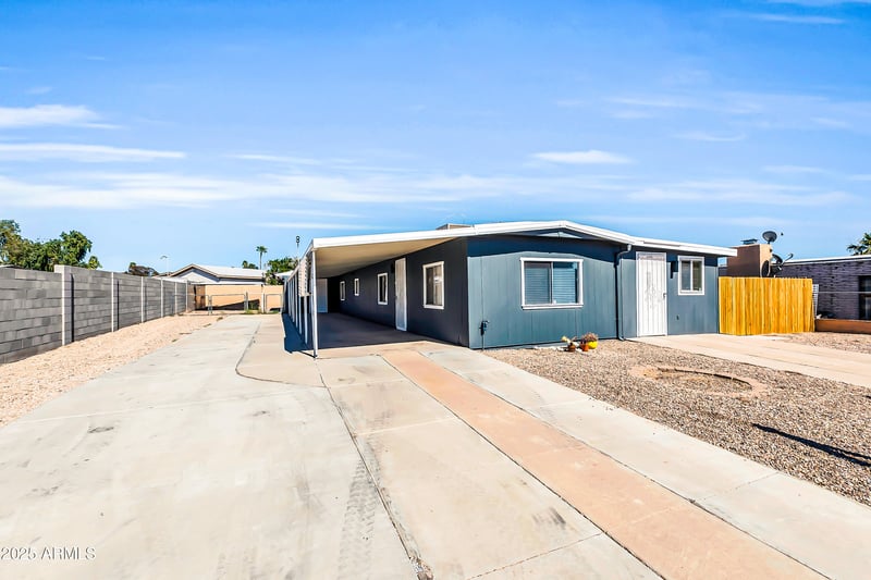 9472 Escondido Ave, Mesa, AZ 85208