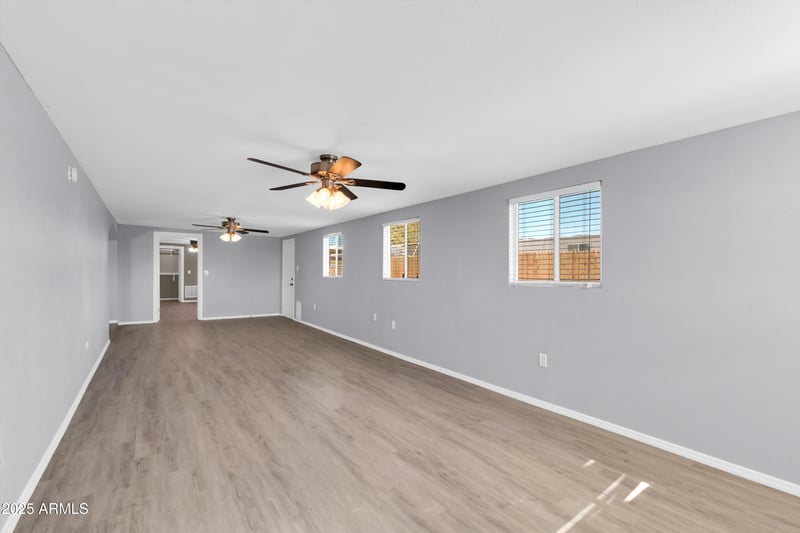 9472 Escondido Ave, Mesa, AZ 85208