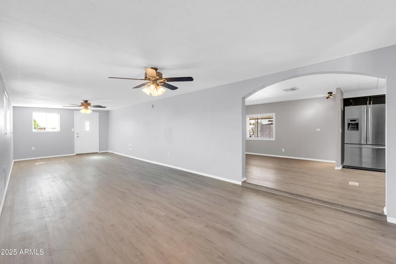 9472 Escondido Ave, Mesa, AZ 85208