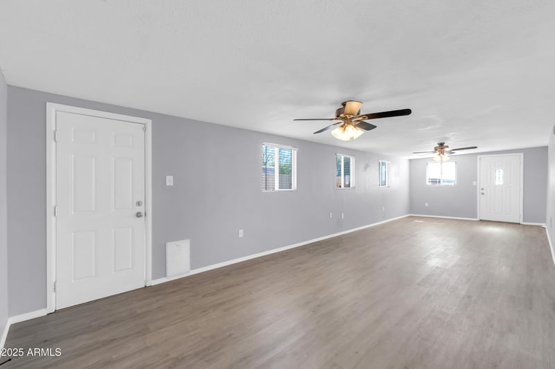 9472 Escondido Ave, Mesa, AZ 85208