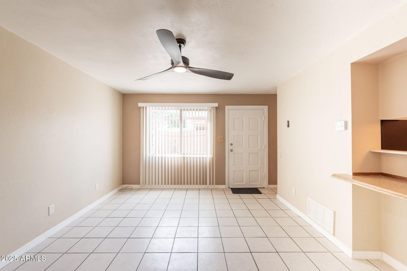 948 Alma School Rd #118, Mesa, AZ 85210