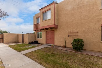 948 Alma School Rd #128, Mesa, AZ 85210