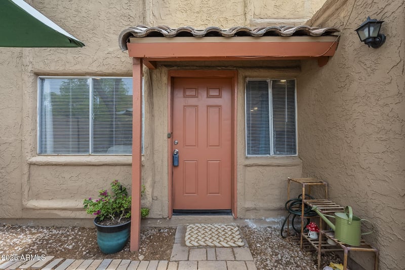 948 Alma School Rd #141, Mesa, AZ 85210