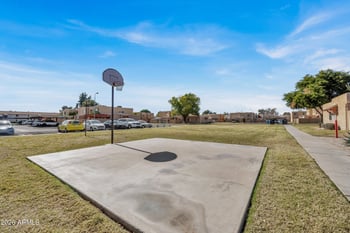 948 Alma School Rd #34, Mesa, AZ 85210