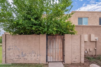 948 Alma School Rd #52, Mesa, AZ 85210