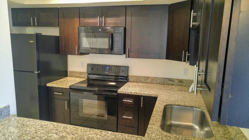 948 E Diamond Dr, Tempe, AZ 85283