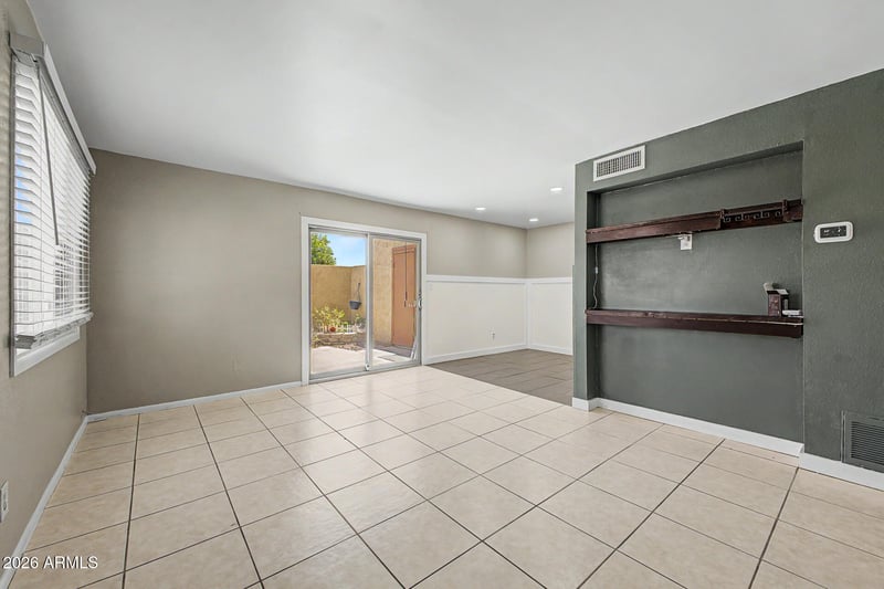 948 Alma School Rd #128, Mesa, AZ 85210