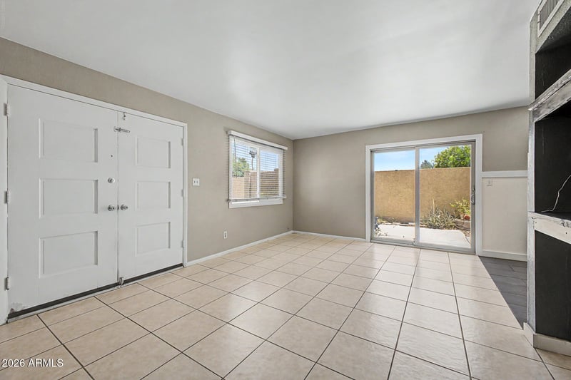 948 Alma School Rd #128, Mesa, AZ 85210