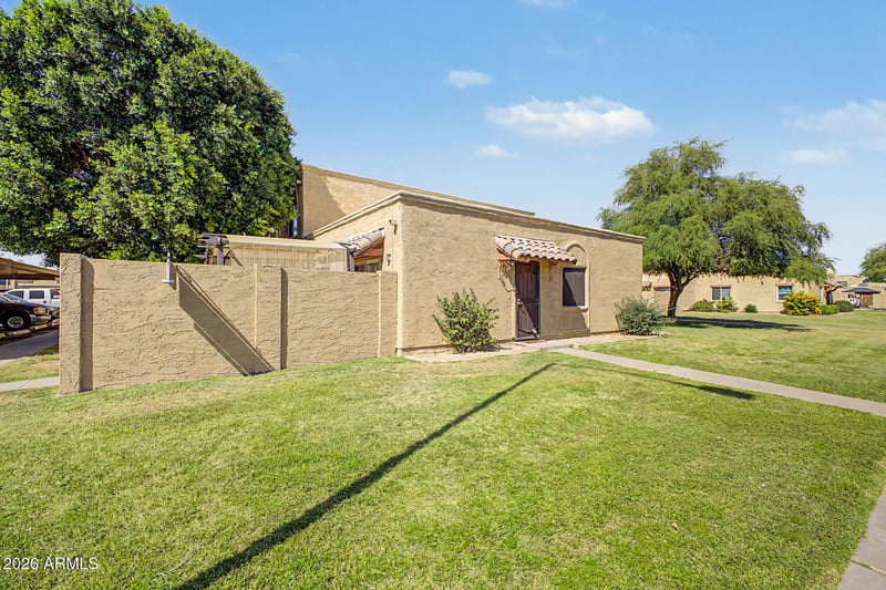 948 S Alma School Rd #79, Mesa, AZ 85210