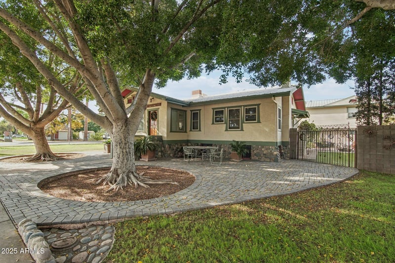 948 Ash Ave, Tempe, AZ 85281