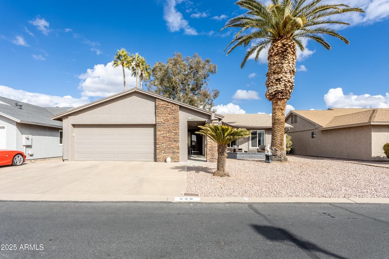 949 79th Way, Mesa, AZ 85208