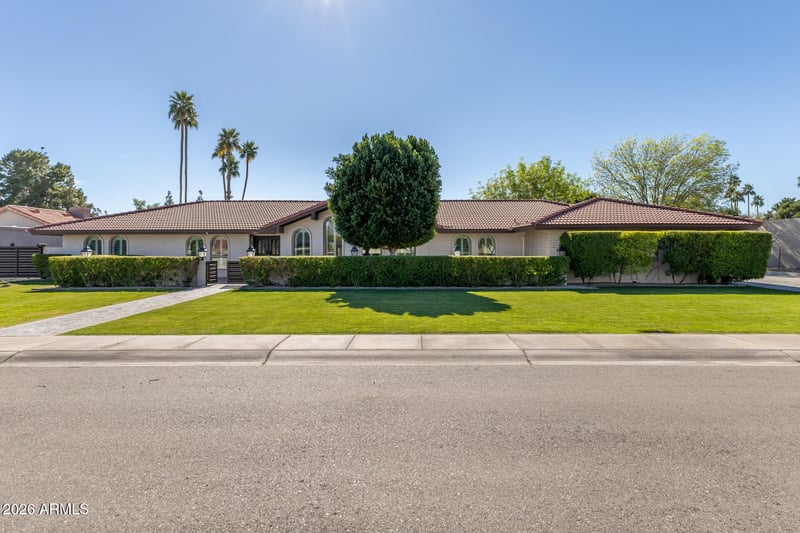 949 E Gemini Dr, Tempe, AZ 85283