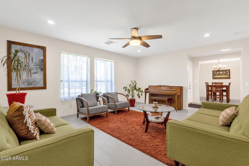 949 Eveningstar Ln, Tempe, AZ 85283