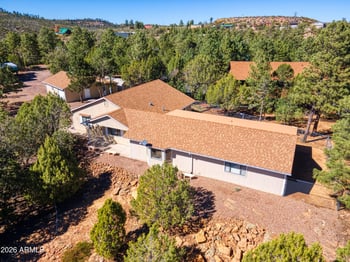 949 Geronimo Ln, Show Low, AZ 85901