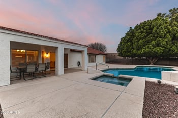 949 Knoll St, Mesa, AZ 85203