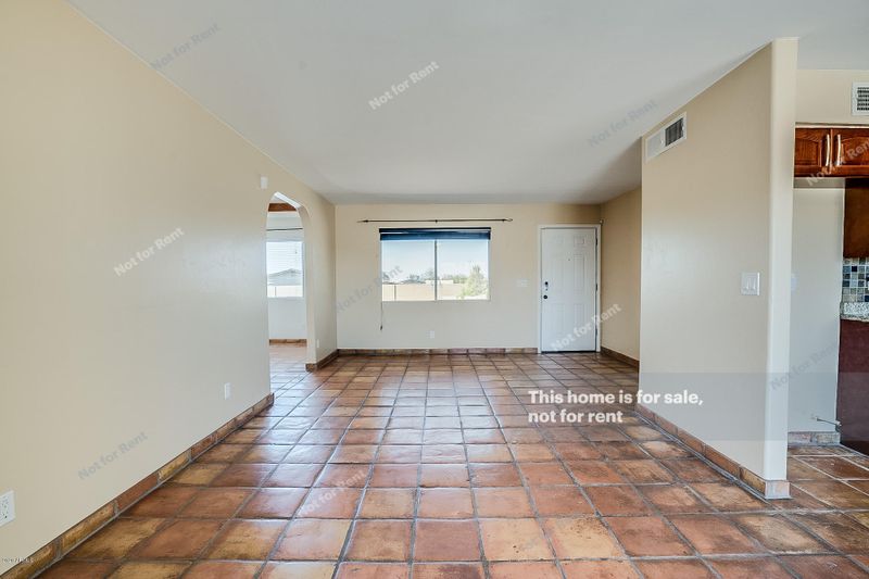 949 N 96th St, Mesa, AZ 85207