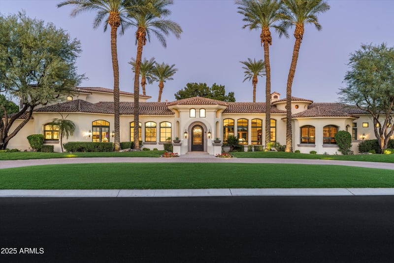 9497 55th St, Paradise Valley, AZ 85253