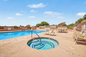 95 Cooper Rd #55, Chandler, AZ 85225