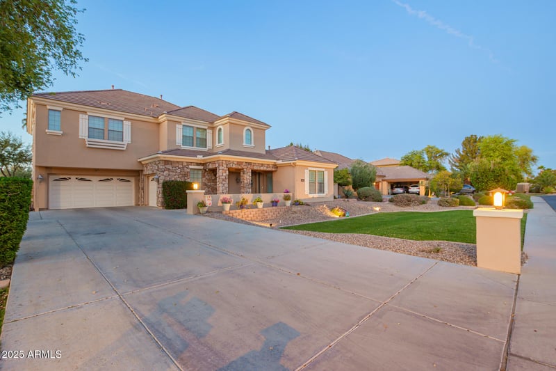 950 Desert Inn Dr, Chandler, AZ 85249