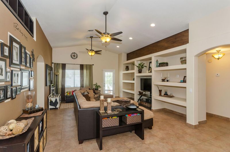 950 E 9th Ave, Mesa, AZ 85204
