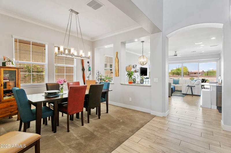 950 Edith Dr, Chandler, AZ 85225