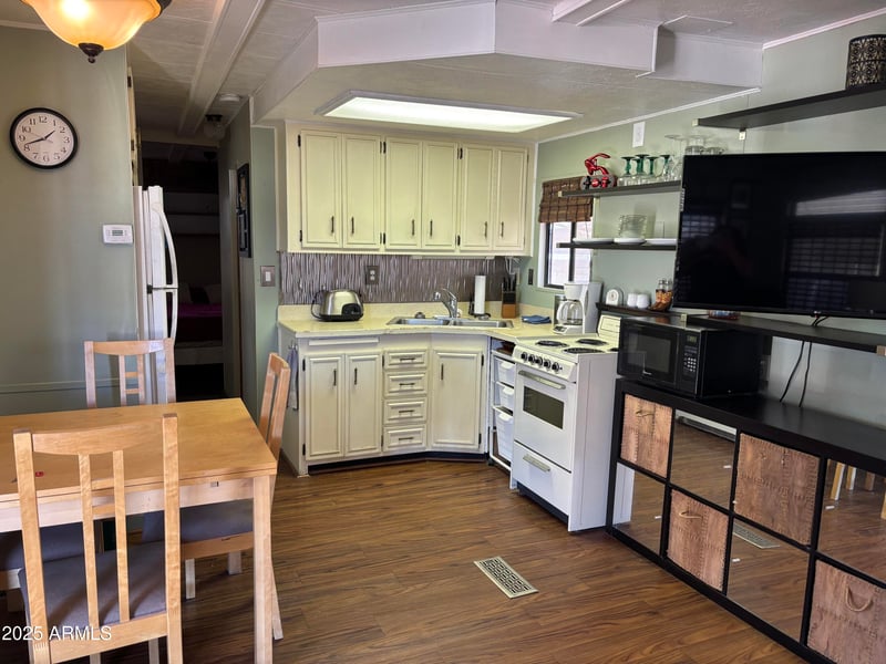 950 Meridian Rd #25, Apache Junction, AZ 85120