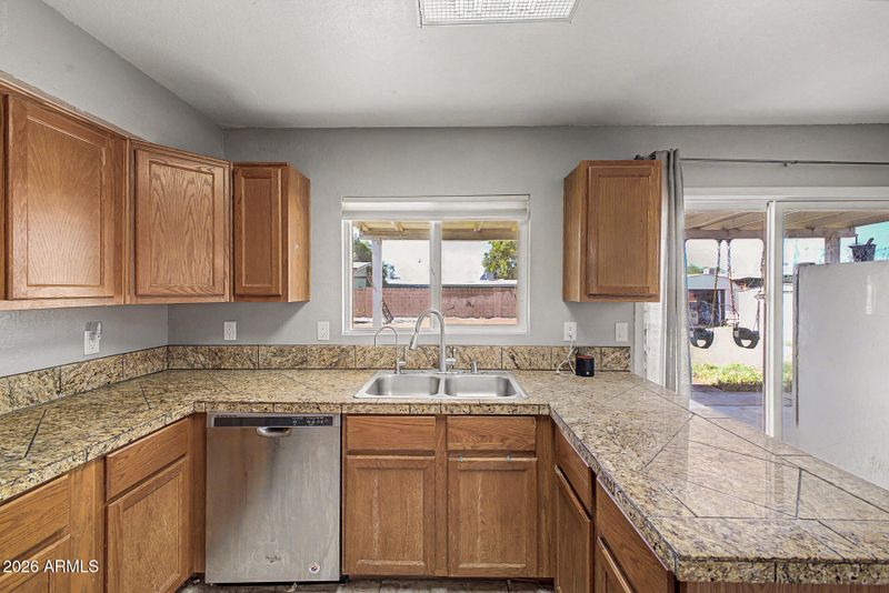 950 N 96th Pl, Mesa, AZ 85207