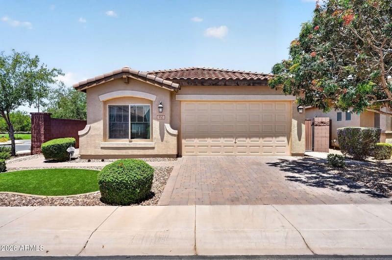 950 Sisso Tree Ave, San Tan Valley, AZ 85140