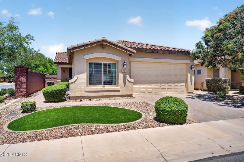 950 Sisso Tree Ave, San Tan Valley, AZ 85140