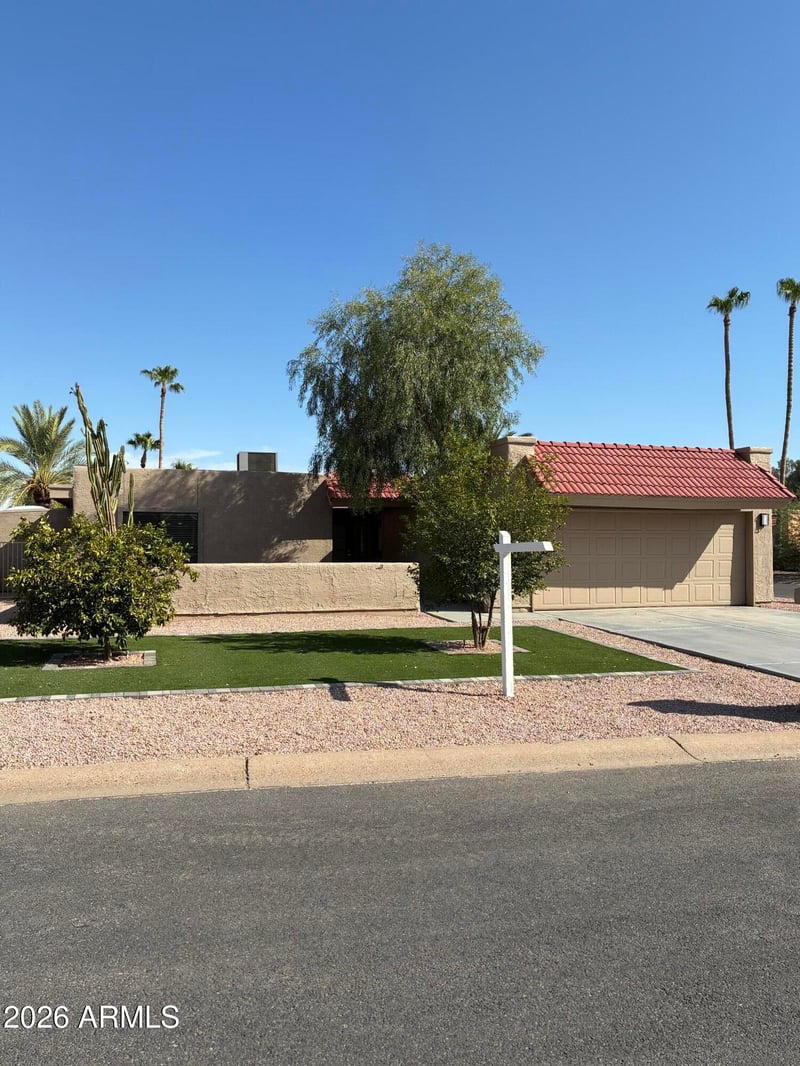 9501 E Palomino Pl, Sun Lakes, AZ 85248
