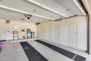 9501 Oak Ridge Dr, Sun City, AZ 85351