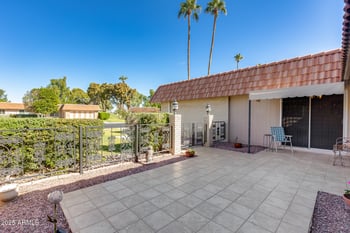 9501 Oak Ridge Dr, Sun City, AZ 85351