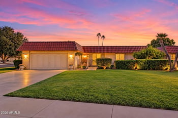 9501 W Oak Ridge Dr, Sun City, AZ 85351