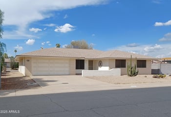 9502 Pineridge Dr, Sun City, AZ 85351