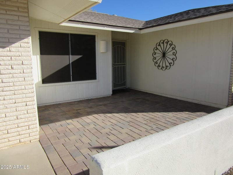 9502 W Pineridge Dr, Sun City, AZ 85351