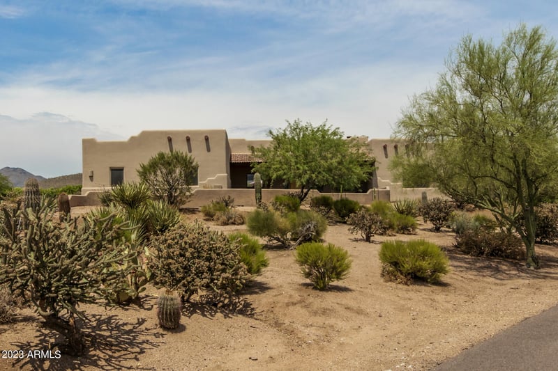 9504 E Romping Rd, Carefree, AZ 85377