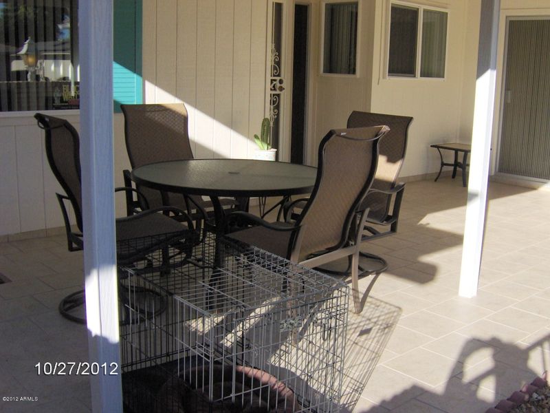 9504 W Sandstone Dr, Sun City, AZ 85351